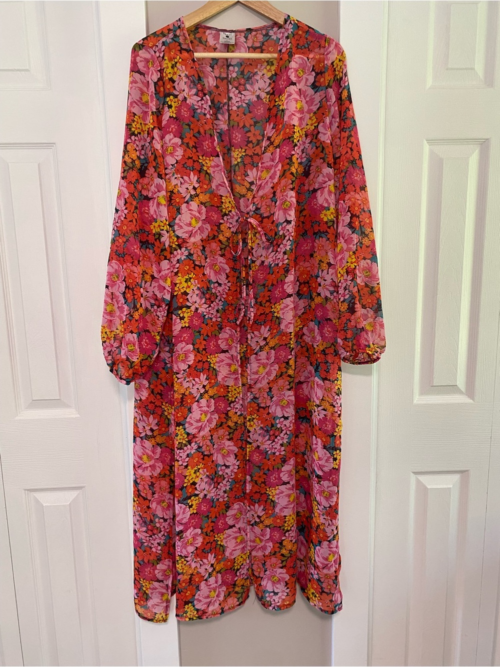 Shade & Shore Pink and Orange Floral kimono